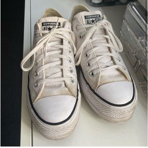 Women’s size 8 platform converse